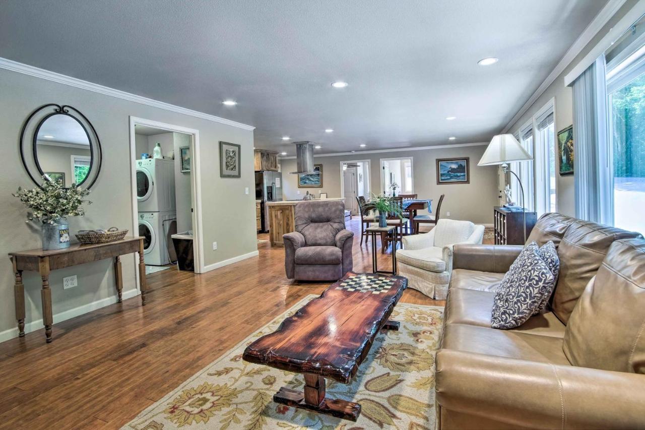 Coos Bay Retreat Less Than 2 Mi To Marina And Casino! מראה חיצוני תמונה